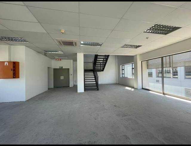236M² RETAIL TO LET IN BRYANSTON